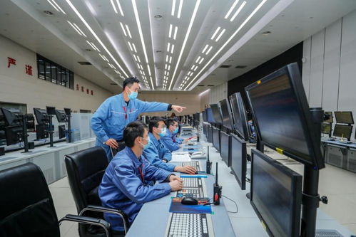 新華全媒+ | 智能巡檢、智慧施工、智控工廠——記者實地探訪5G+工業互聯網應用成效